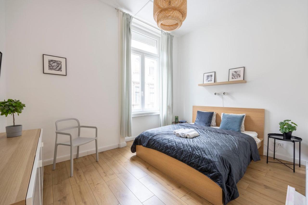 Central Grand Apartment With 5Bedrm 2Bathroom Budapest Eksteriør bilde