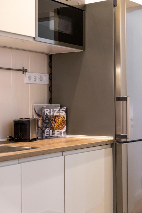 Central Grand Apartment With 5Bedrm 2Bathroom Budapest Eksteriør bilde